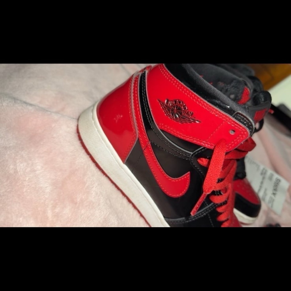 Air Jordan 1 Retro Bred Patent